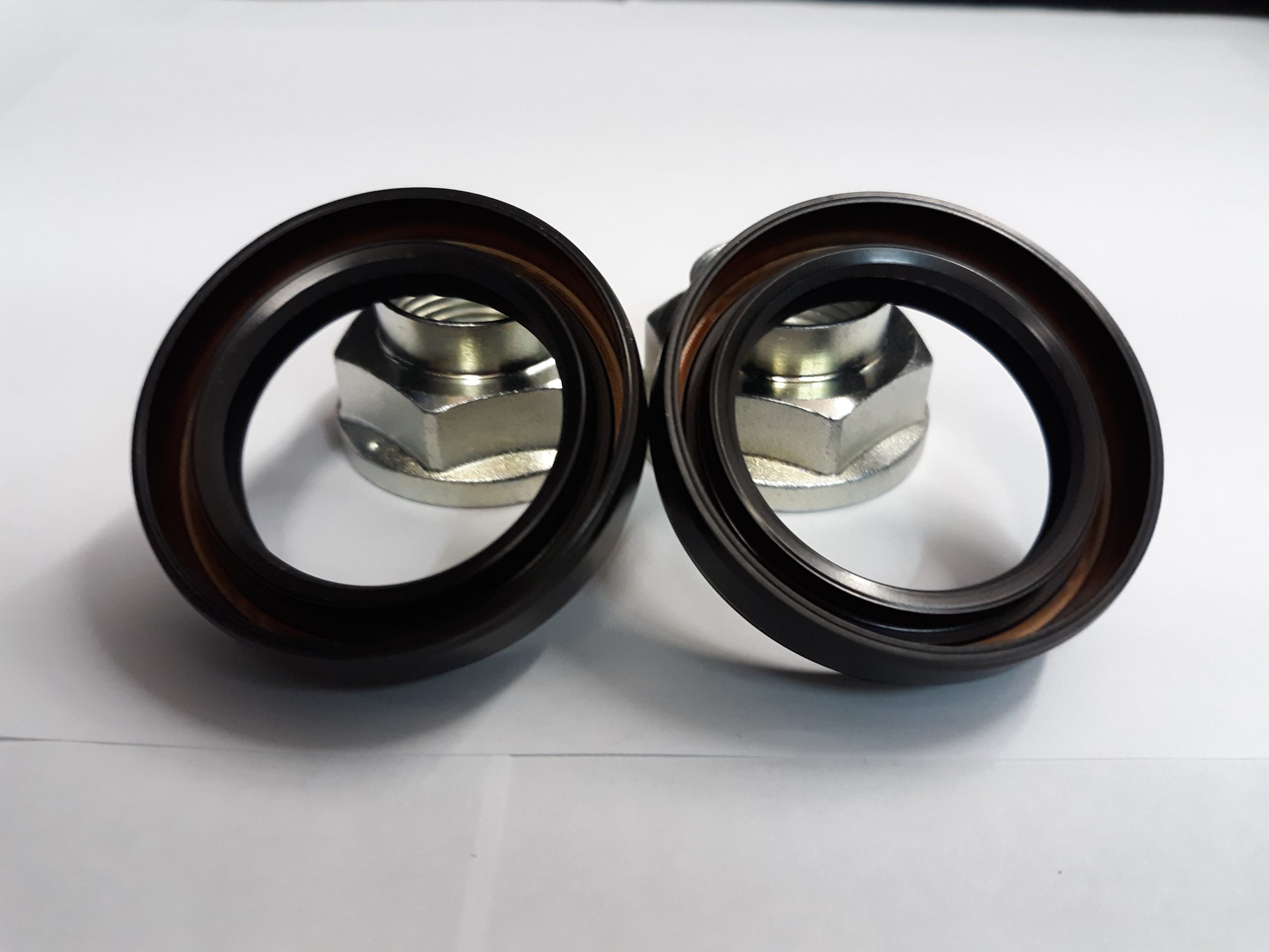 Six-Star OEM Front Axle Inner Seal & Subaru Genuine Axle Nut (Kit) - Image 7
